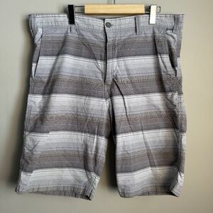 Burnside Men's‎ 38 Chino Walking Shorts Gray Preppy Skater Beach Hybrid Retro